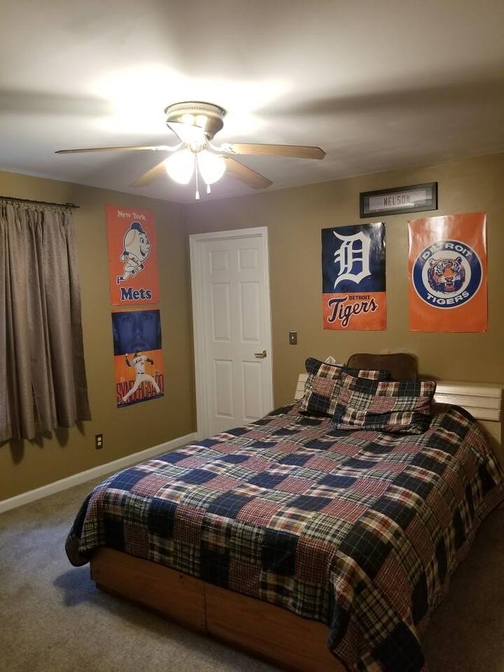 საძინებელი 1