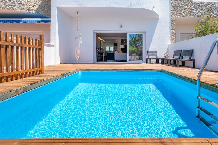 Sea Crest Place – Villa with private pool gallery image 2