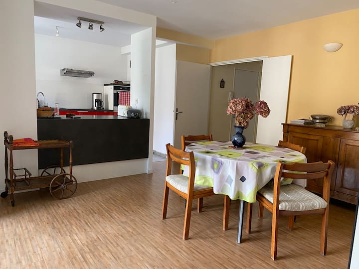 Bel Appartement  Centre Historique Parking Gratuit - Manosque