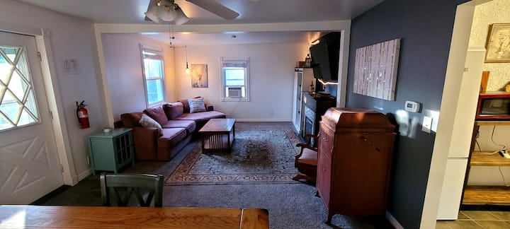 Charming Home In Downtown Kalispell - Kalispell, MT
