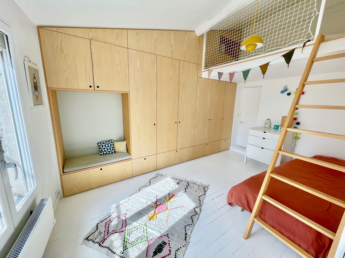 Dhoma e gjumit 4 : 2 krevate 90x200