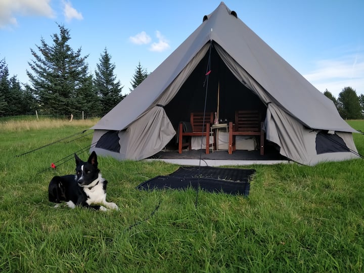 Godaland Glamping, 2 person heated luxury tent.