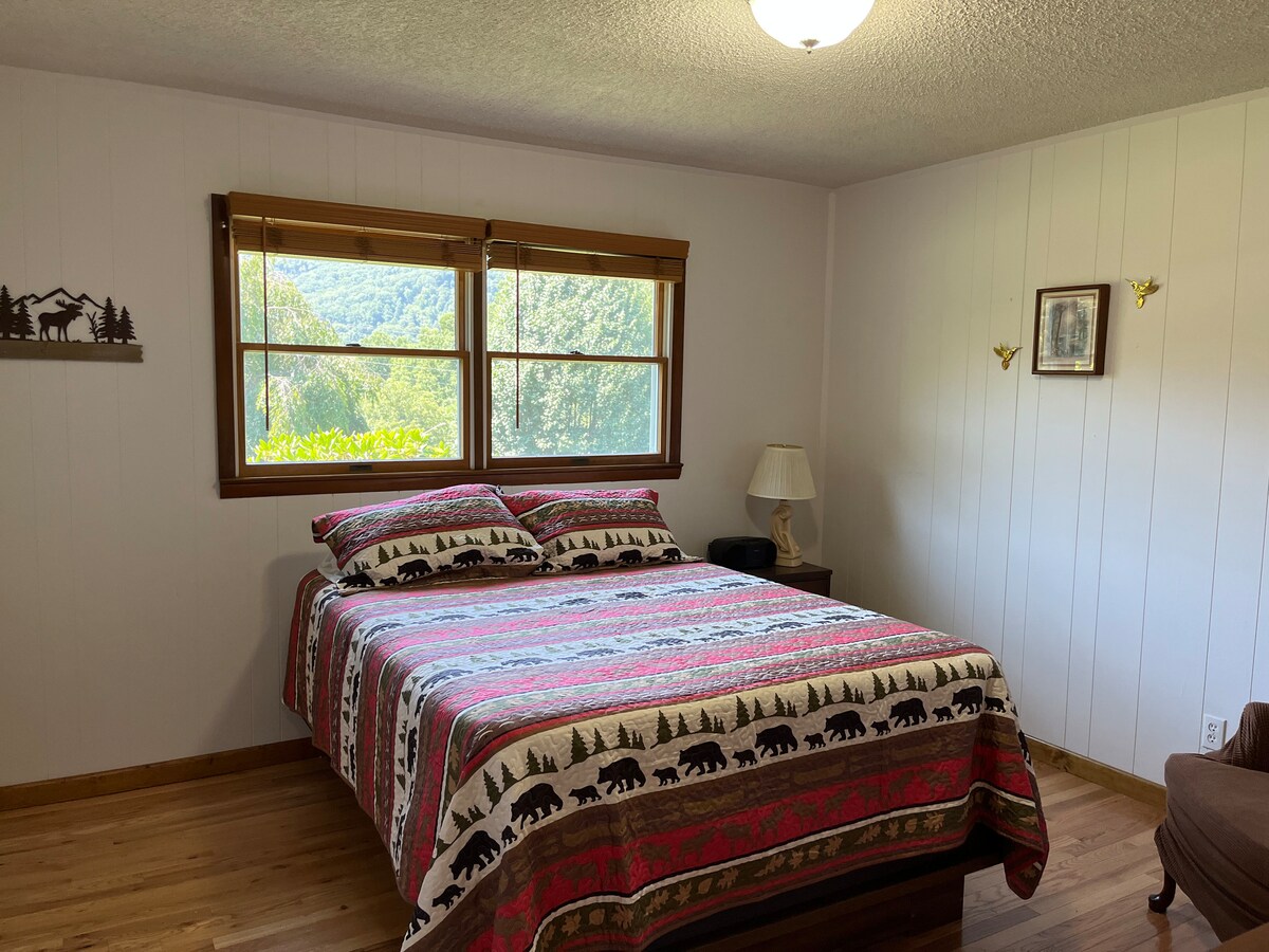 非常舒适的标准双人床