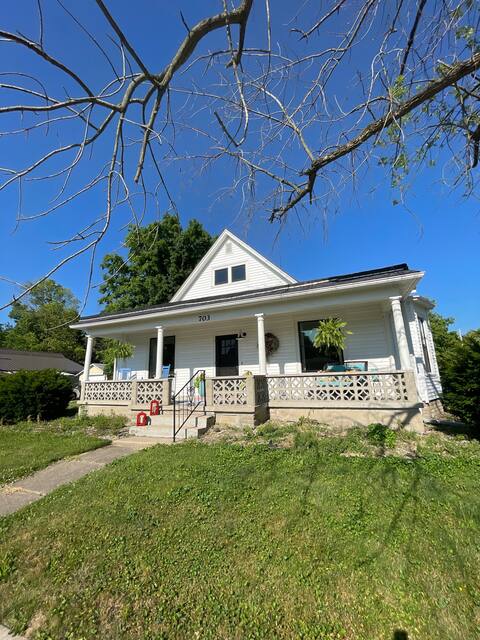 Poppy’s Place- cozy home centrally located