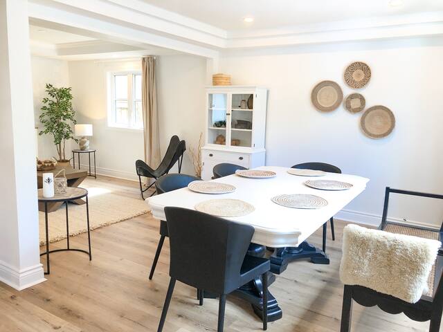 Spacious Detached House close to Downtown and Lake gallery image 3