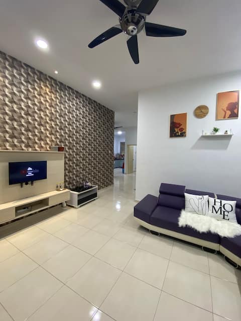 15 mins to Malacca Town! 3 bedroom with 2 bathroom