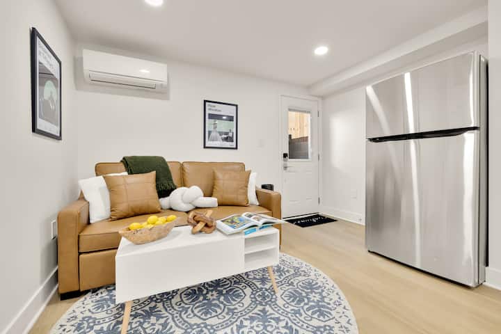 Projectors, Kitchen, Standing Desks, & Patio - Alexandria, VA