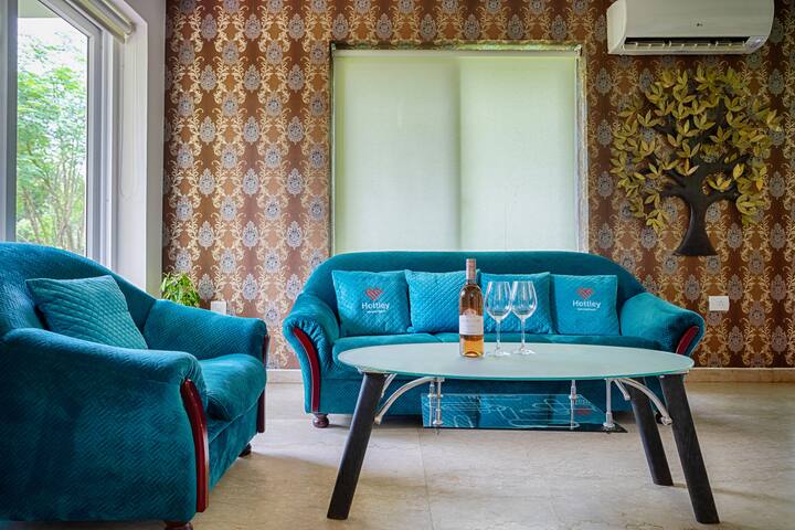 Living room image 2