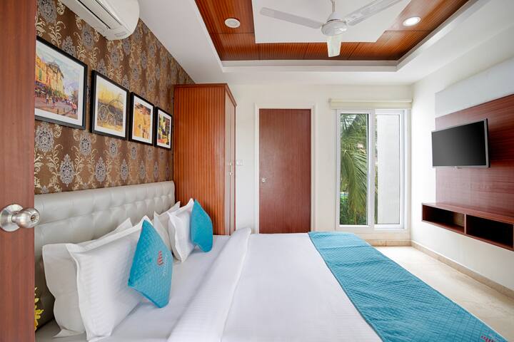 Bedroom 1 image 2