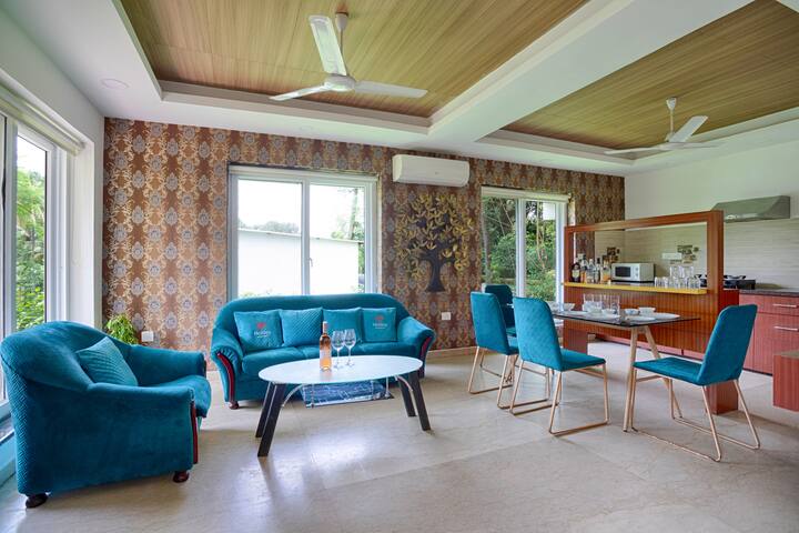 Living room image 1