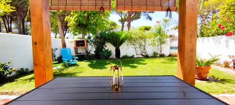 Apartment with Garden and Pool on the Beach