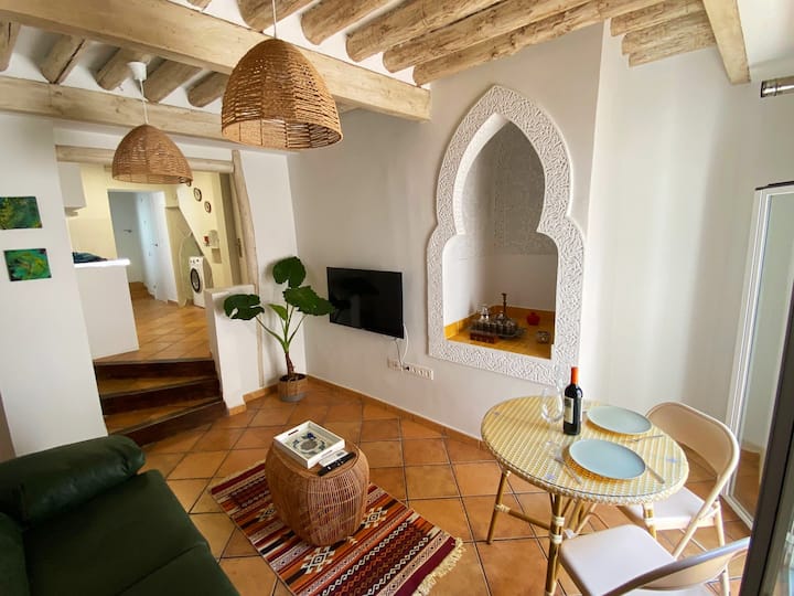 Moorish style apartment in the Albaicin bajo