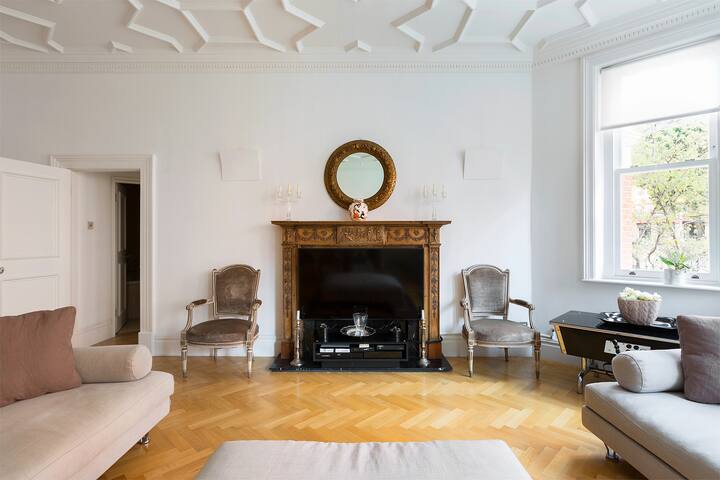 Stunning 2 bd apartment in the heart of Chelsea gallery image 5