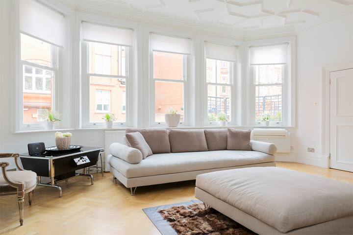 Stunning 2 bd apartment in the heart of Chelsea gallery image 2