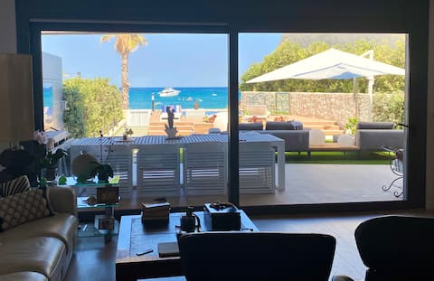 Airbnb con mejor rendimiento: MAJESTIC LUXURY VILLA WITH OCEAN VIEWS, ALICANTE en Alacant / Alicante