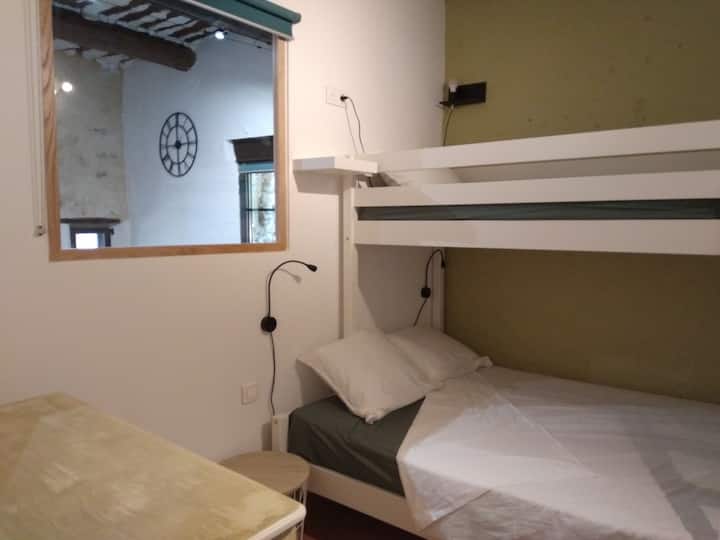 ห้องนอนที่สอง (Second Bedroom)