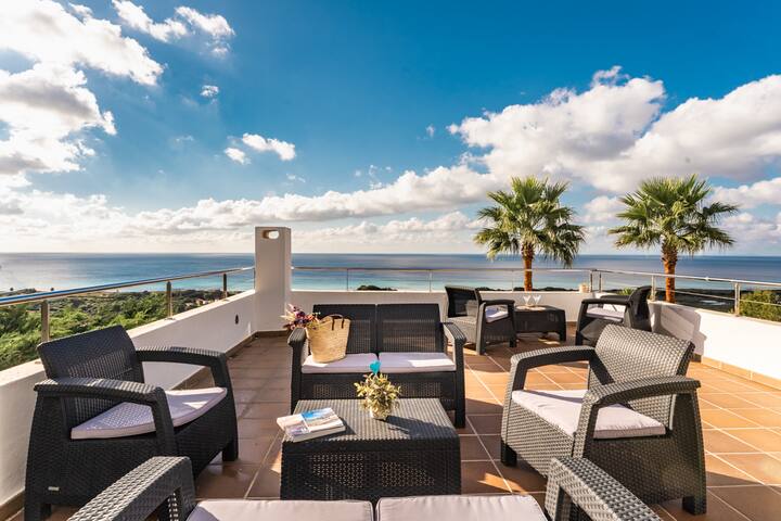 Villa con piscina y vistas en Son Bou, Menorca gallery image 4