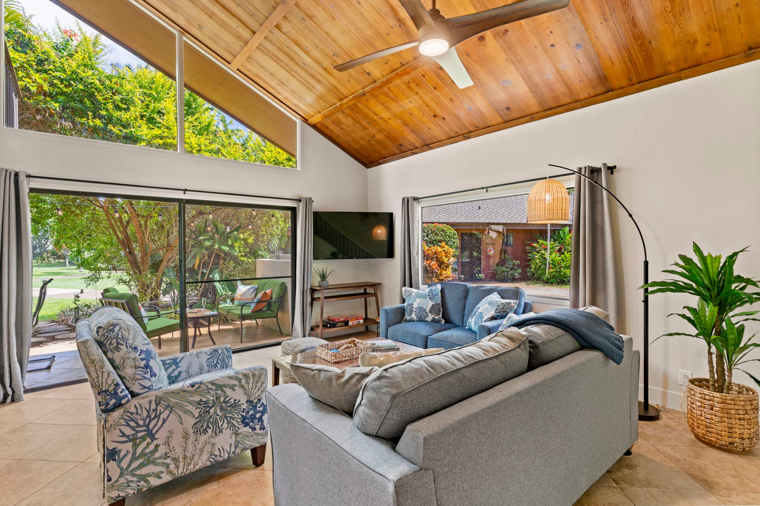 Condo in Kihei · ★4.96 · 4 bedrooms · 6 beds · 3 baths - Image 4