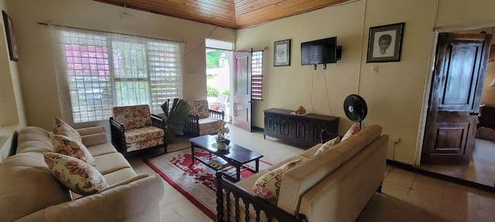 Peaceful Beachfront 4 Bedroom House For Rental - Jamaica