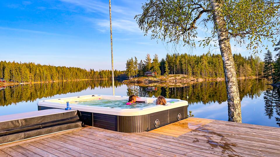 A glass house on a silent Swedish lake, Bjurtjärn, Värmland, Sweden, photo 7 of 10