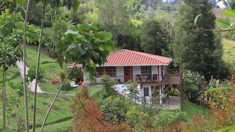 Top Airbnb: Pecunia - private cabin surrounded by nature in Marinilla