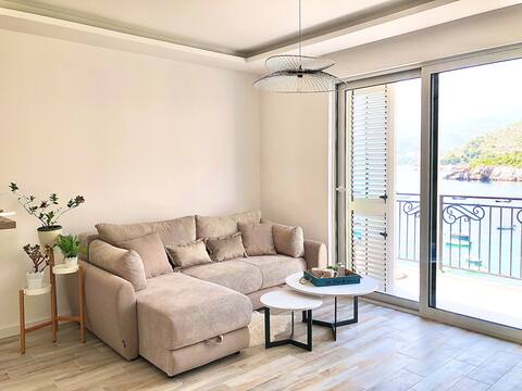 Beautiful Seaside Two Bedroom Apartment in Przno