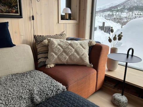 Popular Airbnb listing: Mountain retreat in Sykkylven, Fjellsætra in Møre Og Romsdal