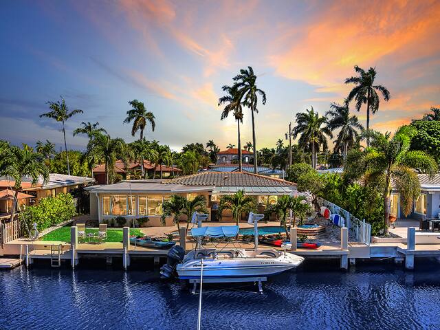 OASIS Views! 3mi BEACH+SPA+HTD Pool! gallery image 3