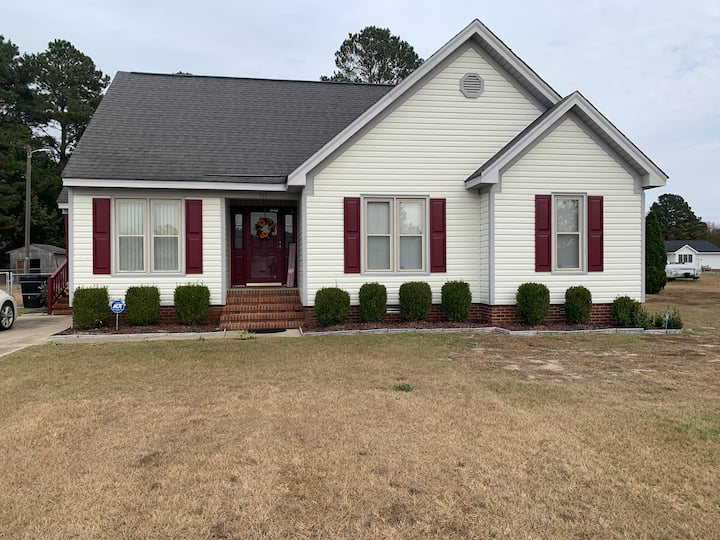 DeVeaux's Den where the spirit of peace abides Houses for Rent in