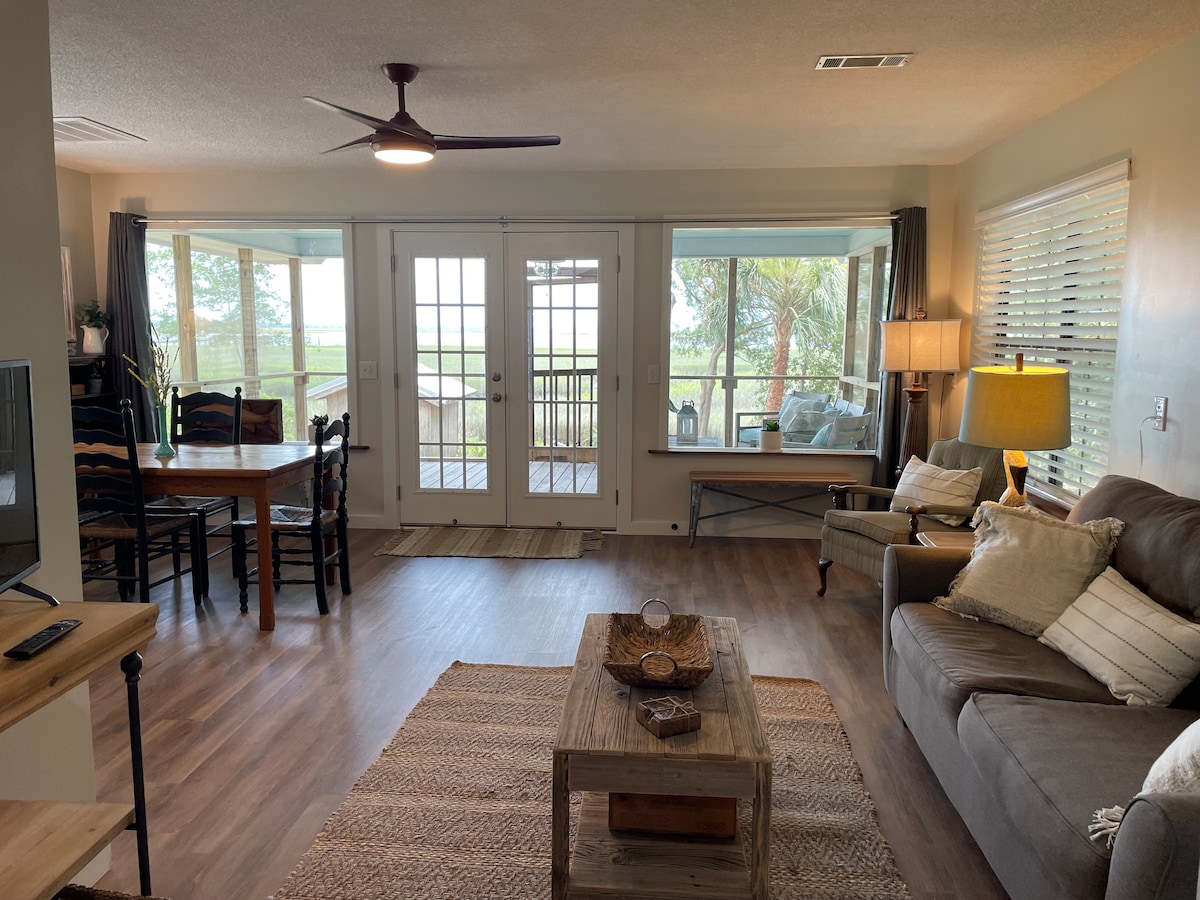 Fat’s River Salt Marsh Views Cottages for Rent in