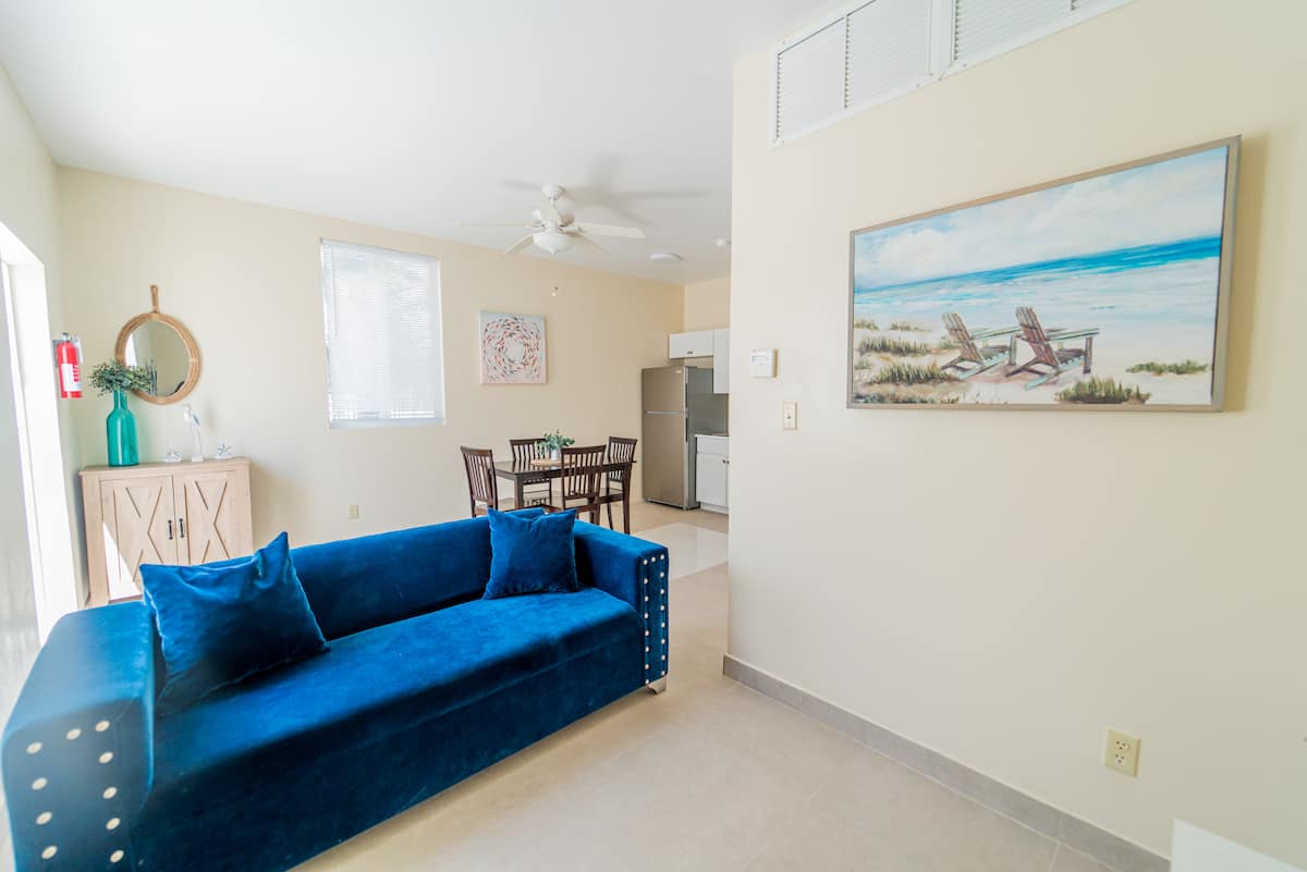 Deluxe One Bedroom Suite with pool