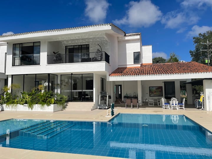 La Casa Ideal Para Estar Con Toda Tu Familia - Armenia