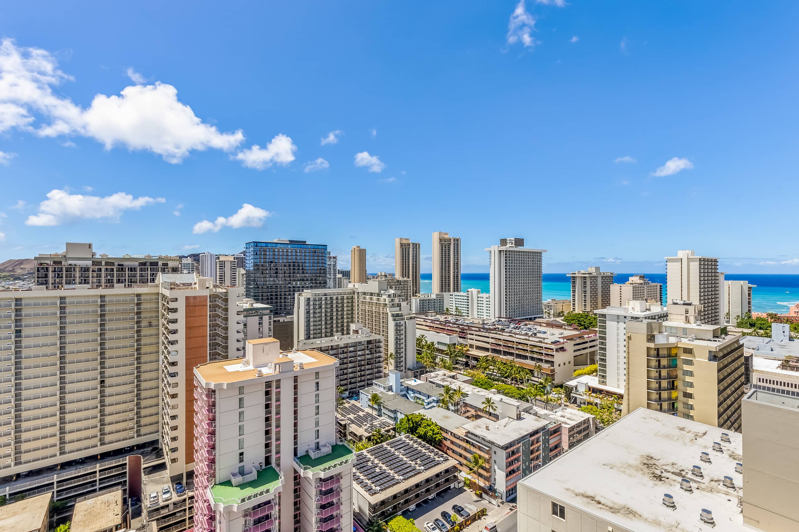 Condo in Honolulu · ★4.9 · 1 bedroom · 2 beds · 1 shared bath - Image 30