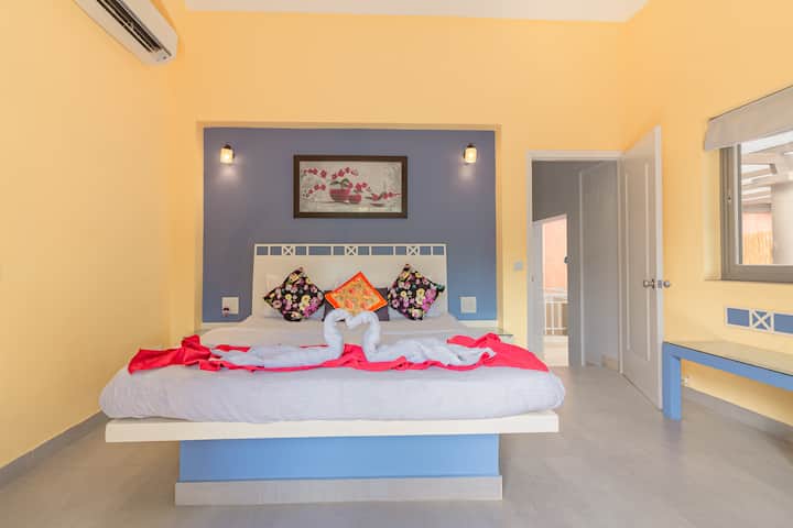 Bedroom 1 image 1