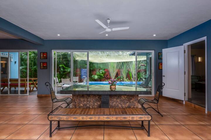 Living room image 4