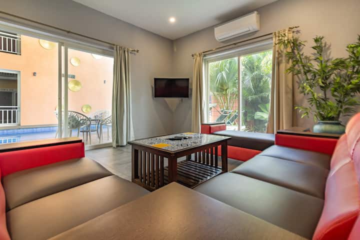 Living room image 2