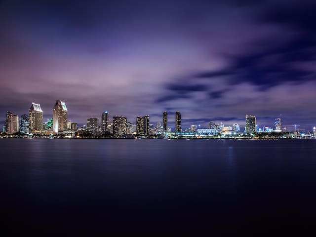 San Diego Comicon Marriott Pulse-2 Bedroom Suite gallery image 3