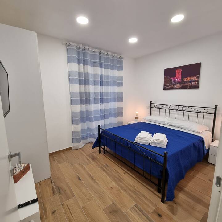 spavaća soba s prozorom; 
Centralni klima-uređaj i Wi-Fi vlakna; 