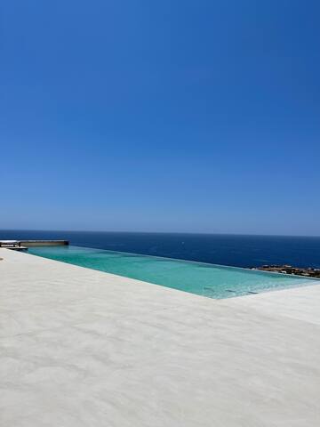 GREEK INFINITY 650 m2 with breathtaking view gallery image 2