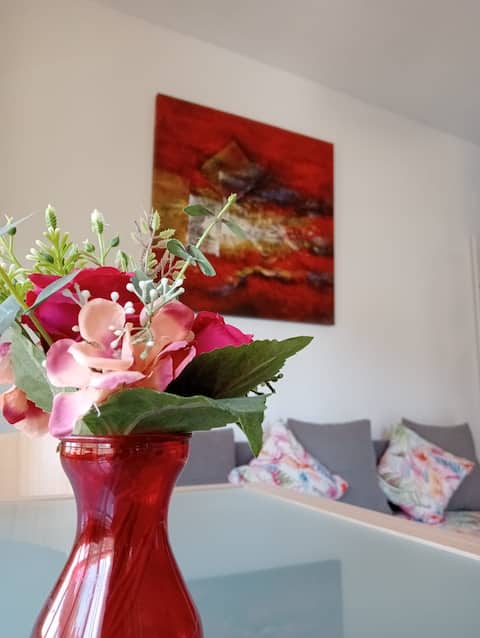 Beautiful apartment with sea views