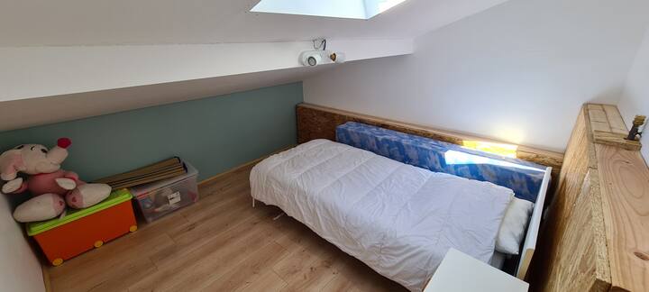 საძინებელი 4