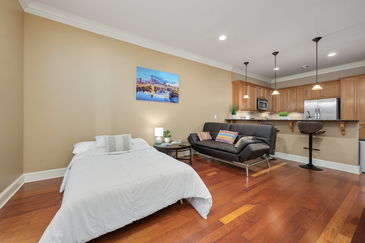 พื้นที่ห้องนั่งเล่น (เตียงฟูกขนาดใหญ่ 2 หลัง)

# MurfreesboroTN # TheGatewayVillage # MiddleTennessee # Nashville # StThomasRutherfordHospital # TheAvenueMurfreesboro # Murfreesbo # ProperStays