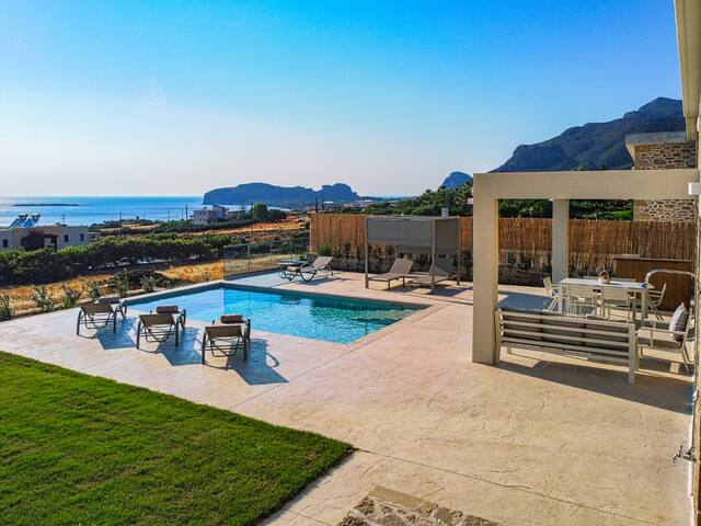 450 mt to Falasarna beach*FREE daily Breakfast-BBQ gallery image 4