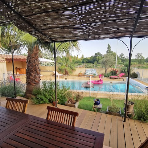 At the gates of the Camargue between Nîmes and Arles