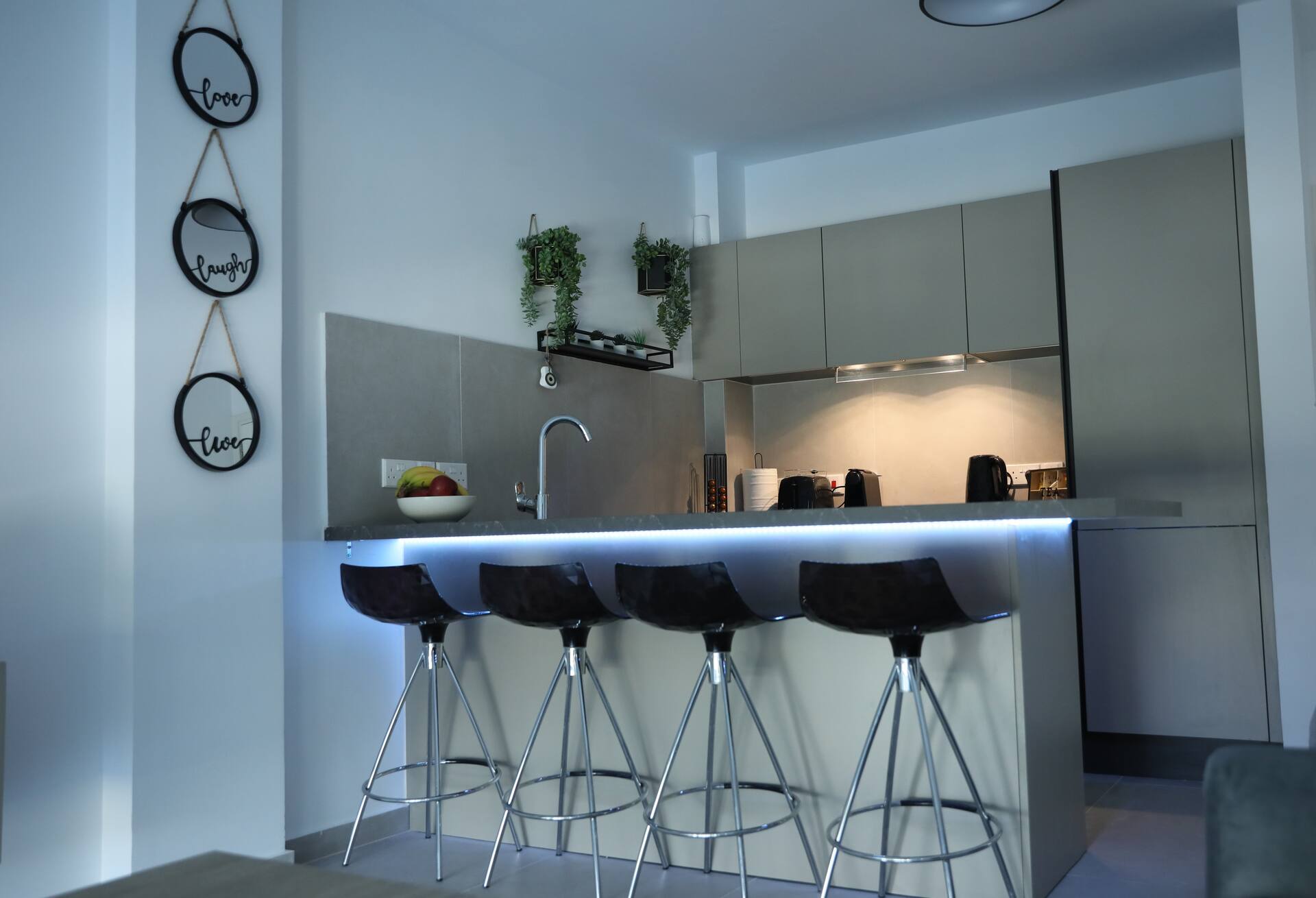 Lovely cozy one bedroom suite with pool — photo 4