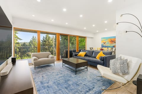 5 Bedroom with AC Deer Lake Burnaby Home