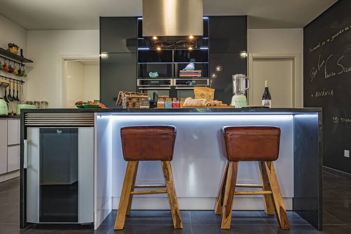 Advania Country House – Charming Villa with Pool gallery image 5