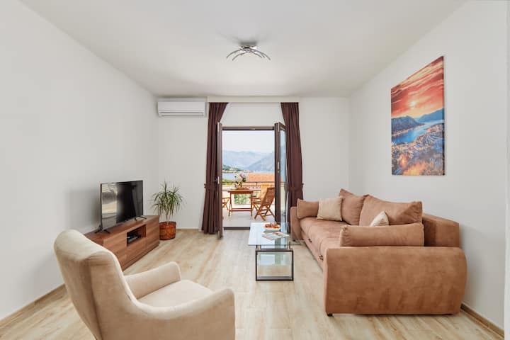 Vuckovic 2 - Apartment Vuckovic With Sea View - Kotor