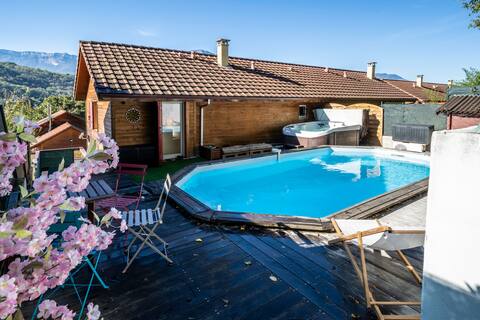Le Montavie | House with Pool, Jacuzzi