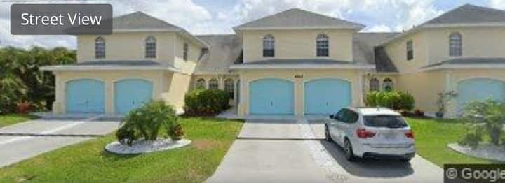 Beach House - Cape Coral, FL
